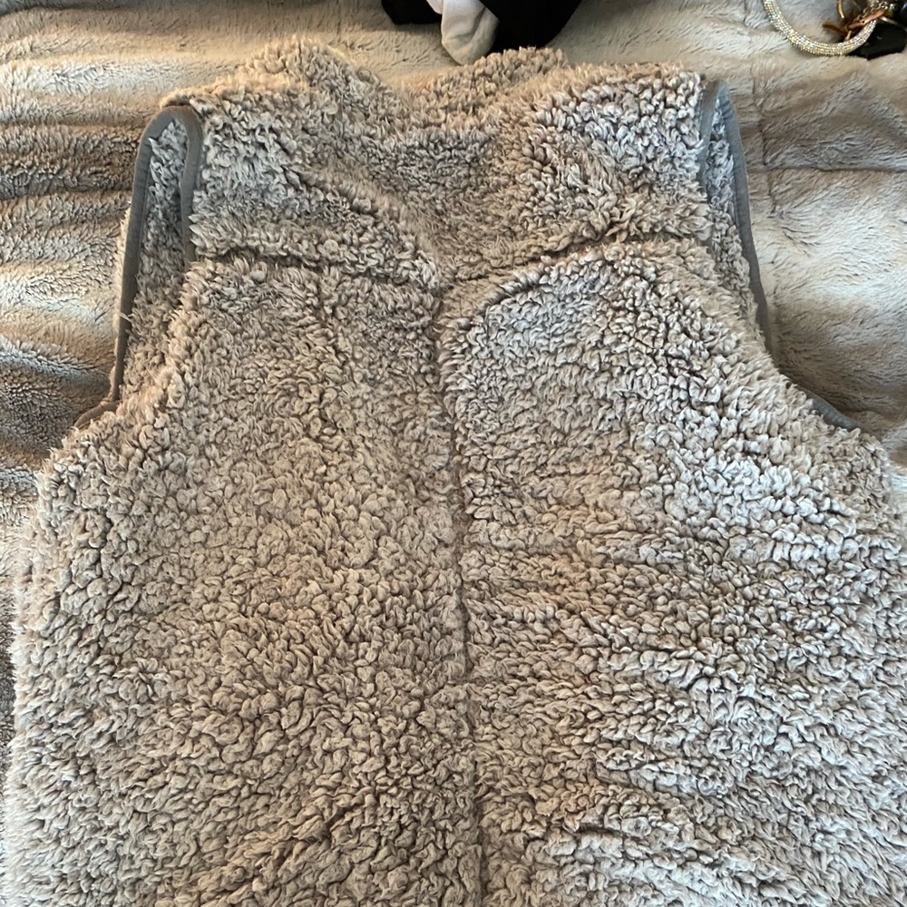 altrd state sherpa vest - Picture 2 of 3